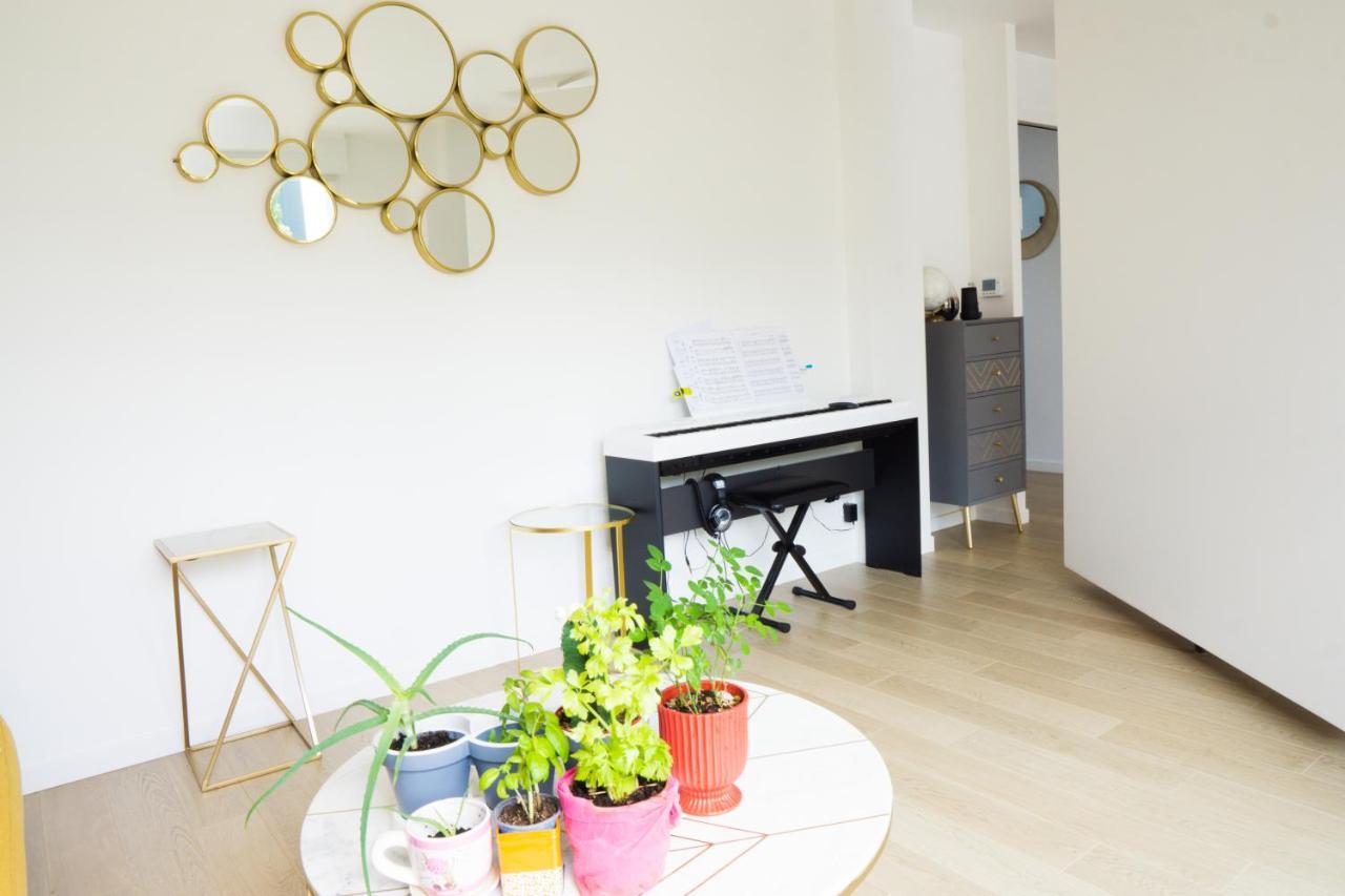 Homestay Exigehome - D'hote Avec Jacuzzi Et Jardin Paysage, Partage Orgeval (Yvelines)